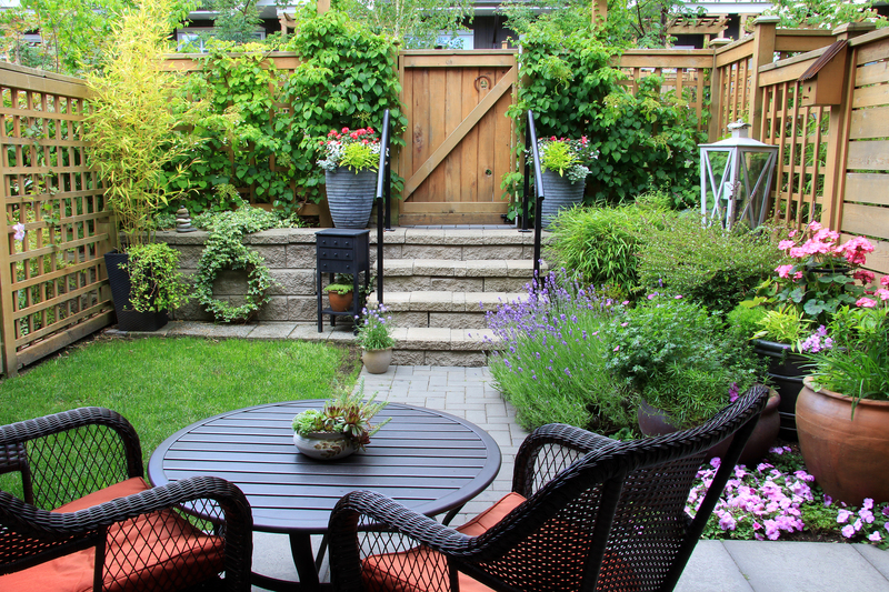 Garden hedges